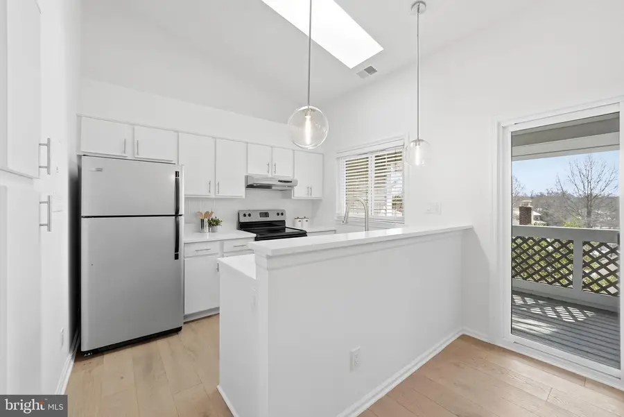 12940-c Grays Pointe Rd #12940-c, Fairfax, VA 22033 - #3