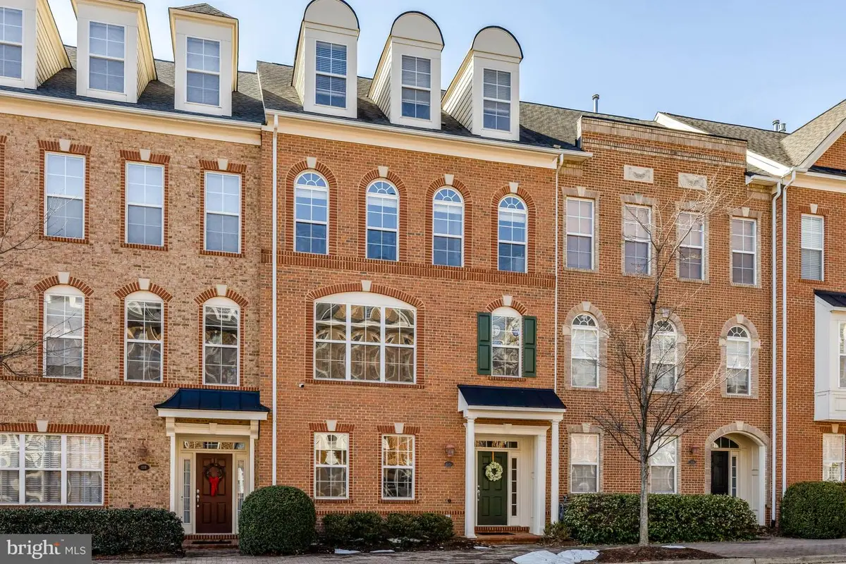 120 Fortnightly Blvd, Herndon, VA 20170 - #1