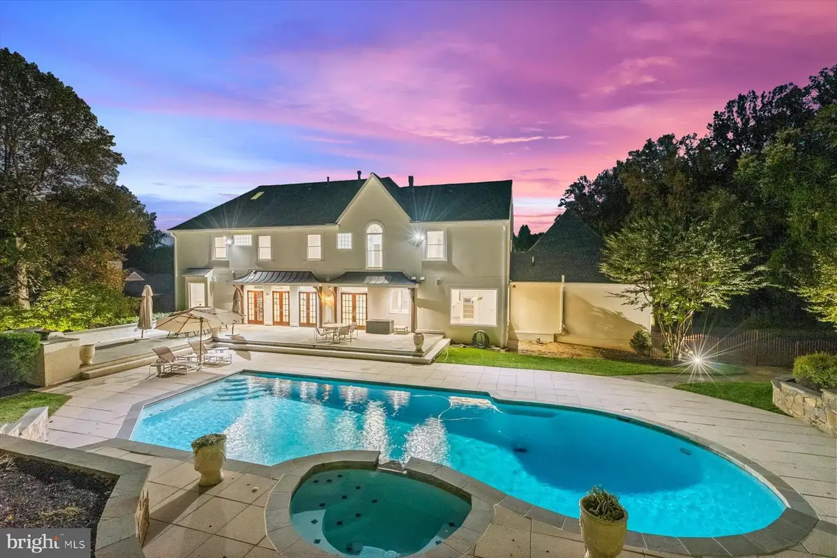 1404 Wynhurst Ln, Vienna, VA 22182 - #1