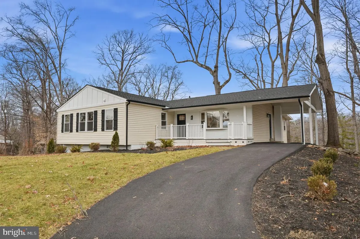 2408 William And Mary Dr, Alexandria, VA 22308 - #1