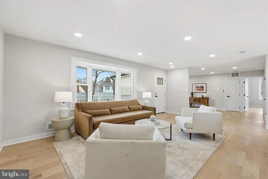 2408 William And Mary Dr, Alexandria, VA 22308 - #3