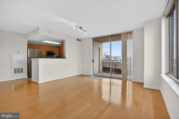 2726 Gallows Rd #619, VIENNA, VA 22180