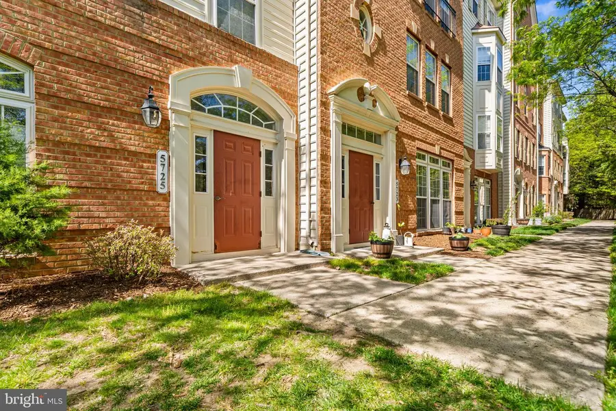 5725 Callcott Way #p, Alexandria, VA 22312 - #2