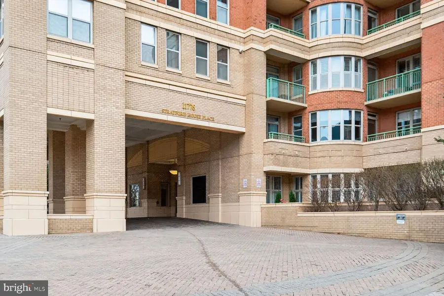 11776 Stratford House Pl #1008, Reston, VA 20190 - #3