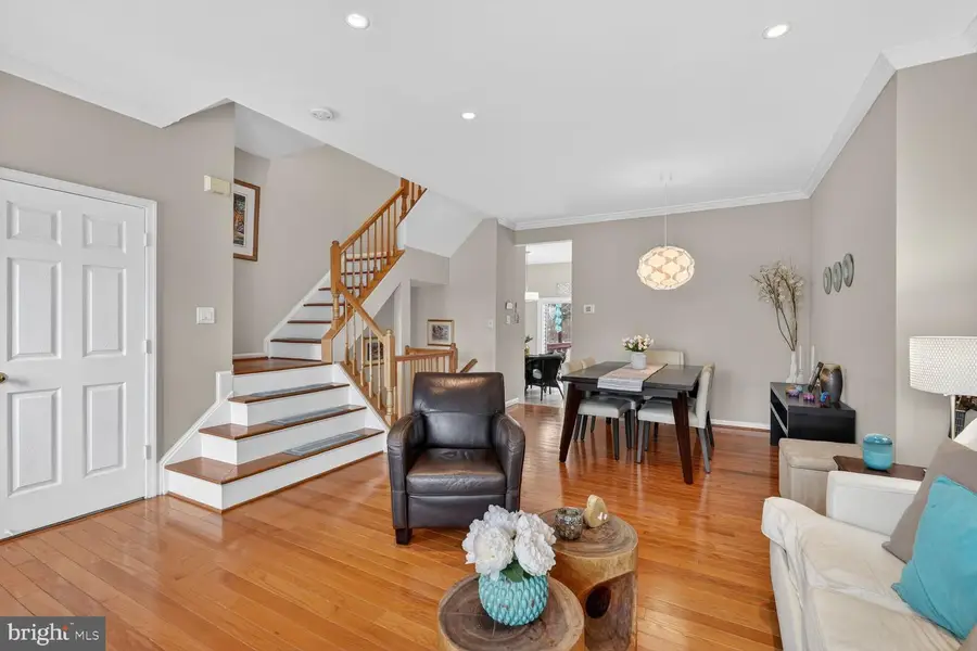 5528 Jowett Ct, Alexandria, VA 22315 - #3