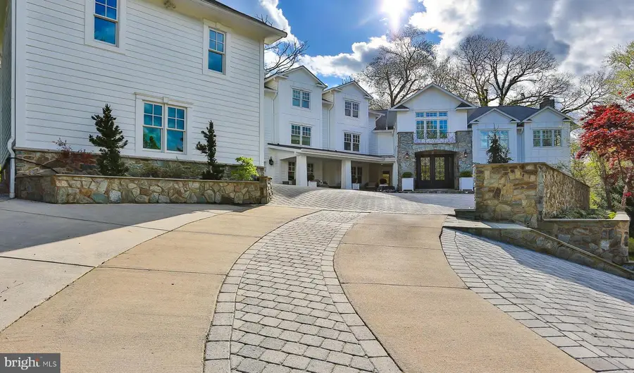 6329 Linway Ter, McLean, VA 22101 - #2