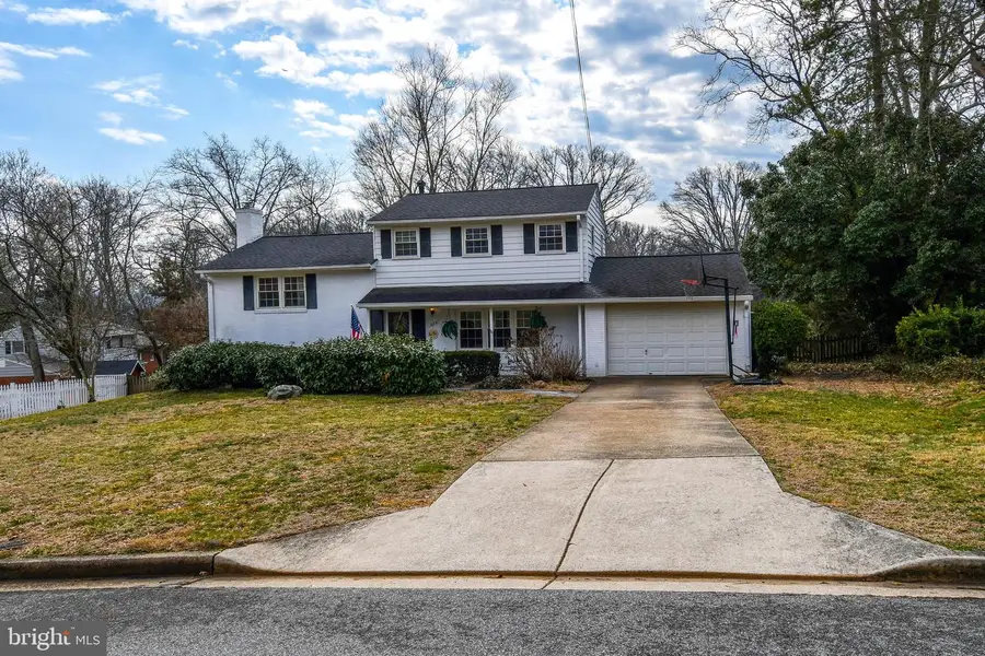 823 Neal Dr, Alexandria, VA 22308 - #2