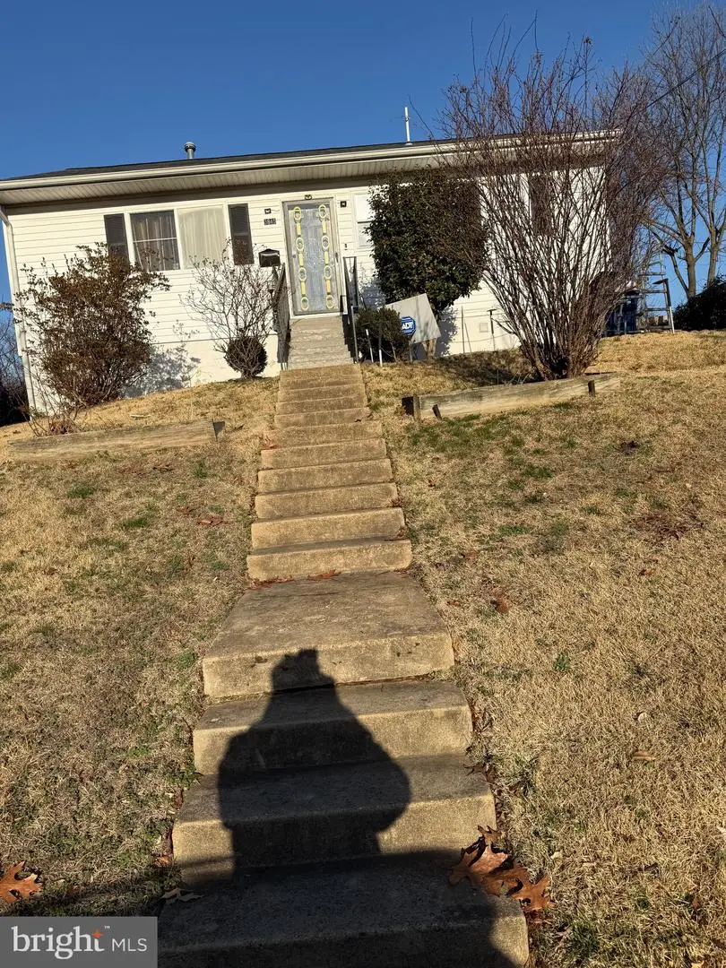 3845 Pinewood Ter, Falls Church, VA 22041 - #1