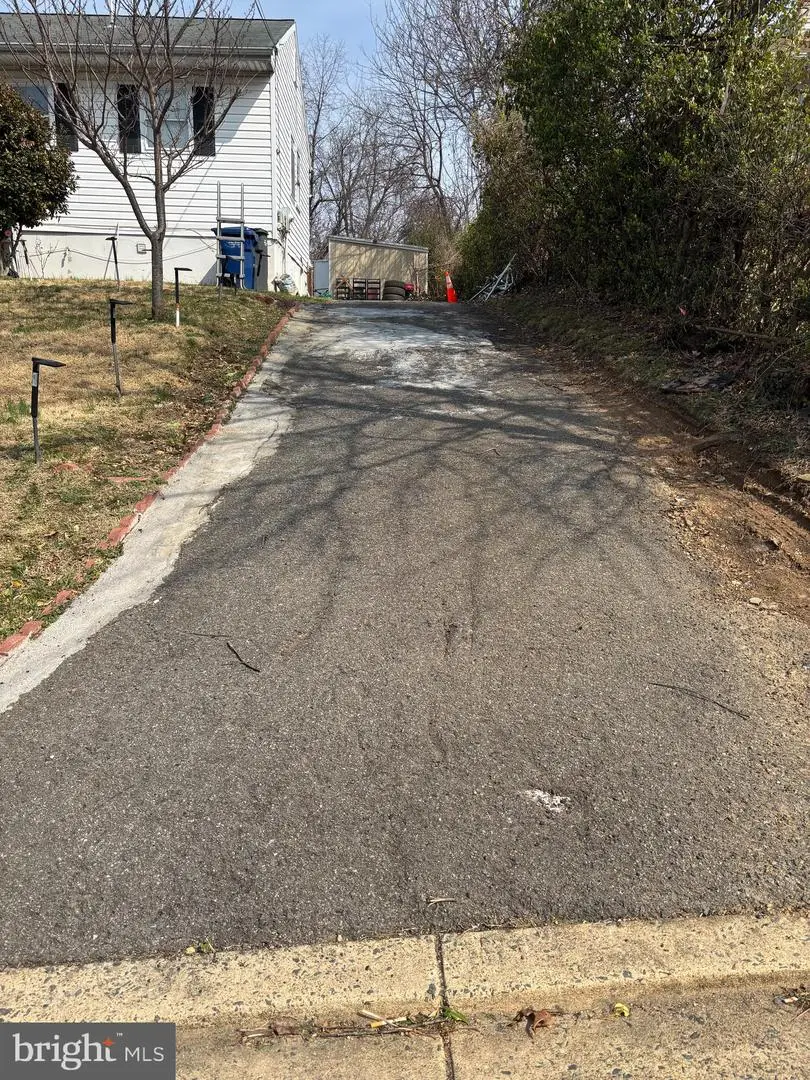 3845 Pinewood Ter, Falls Church, VA 22041 - #2