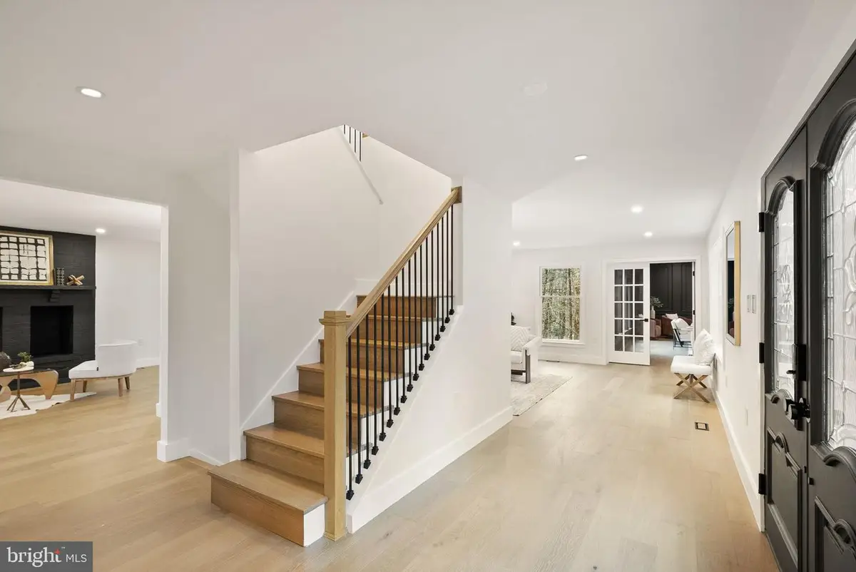 11115 Streamview Ct, Great Falls, VA 22066 - #1