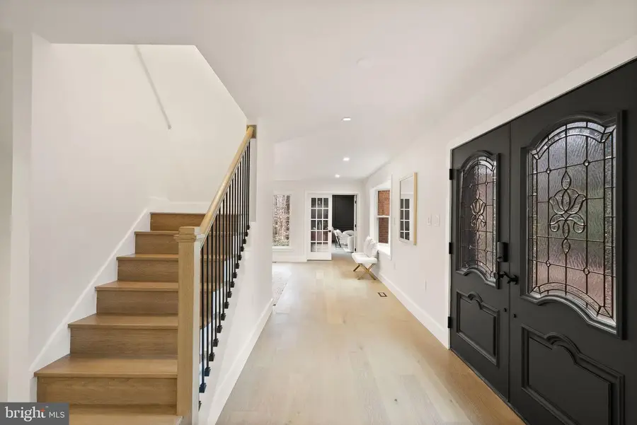 11115 Streamview Ct, Great Falls, VA 22066 - #2