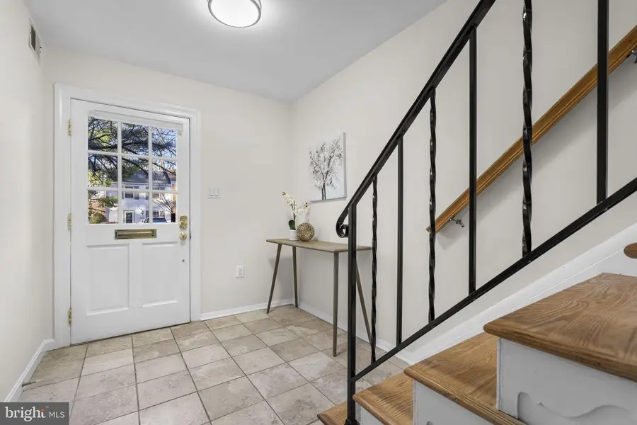 6620 Burlington Pl #6620, Springfield, VA 22152 - #2