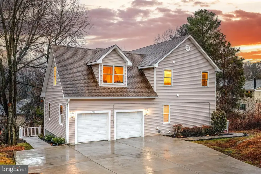 5703 Chapin Ave, Alexandria, VA 22303 - #2