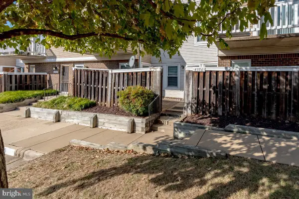 4356 Pembrook Village Dr #65, ALEXANDRIA, VA 22309