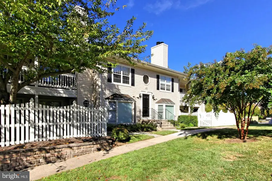 10208-c Ashbrooke Ct #19, Oakton, VA 22124 - #3