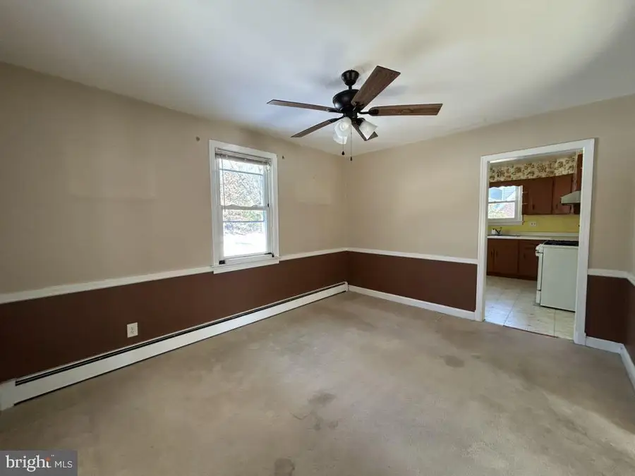 2414 Fairview Dr, Alexandria, VA 22306 - #2