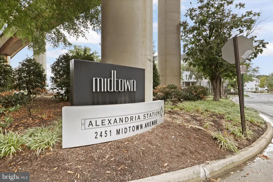 2451 Midtown Ave #819, Alexandria, VA 22303 - #2