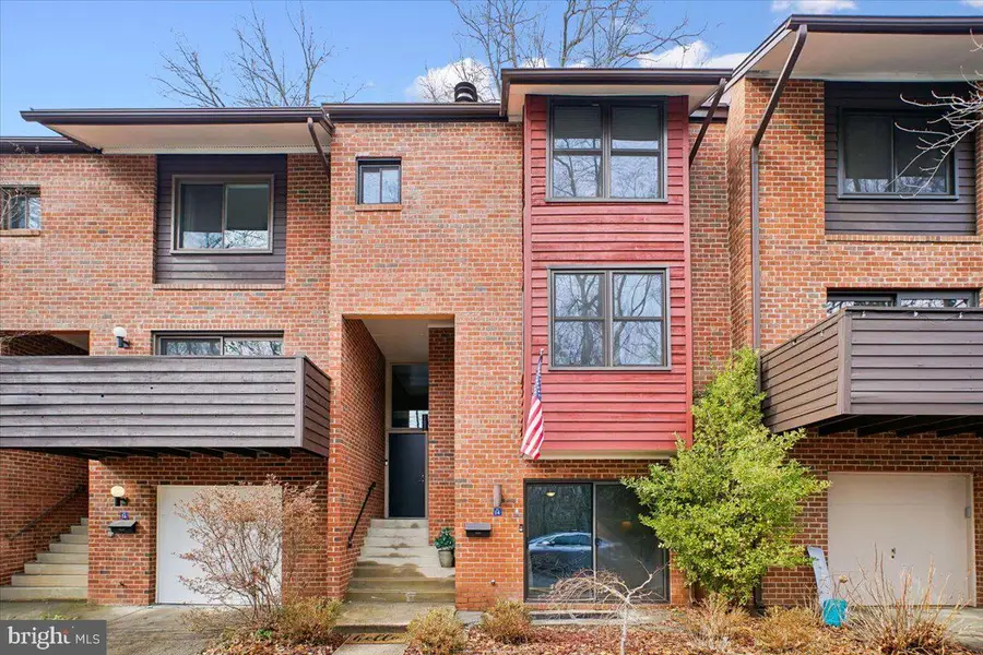 11514 Sunder Ct, Reston, VA 20190 - #2