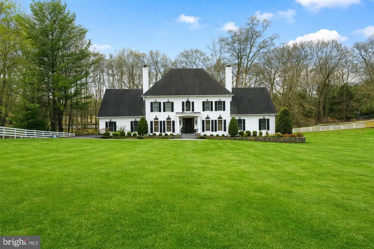 310 Springvale Rd, Great Falls, VA 22066 - #1