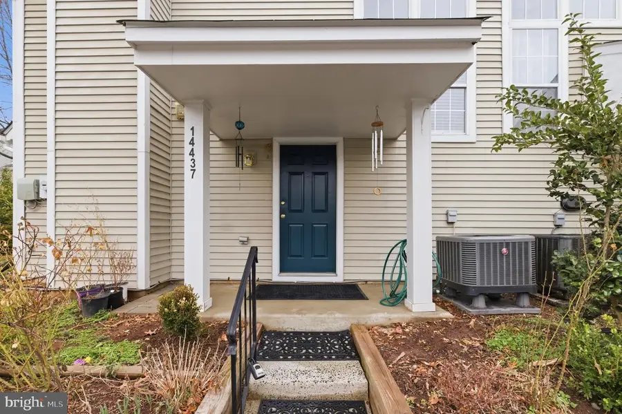 14437 Gringsby Ct, Centreville, VA 20120 - #2