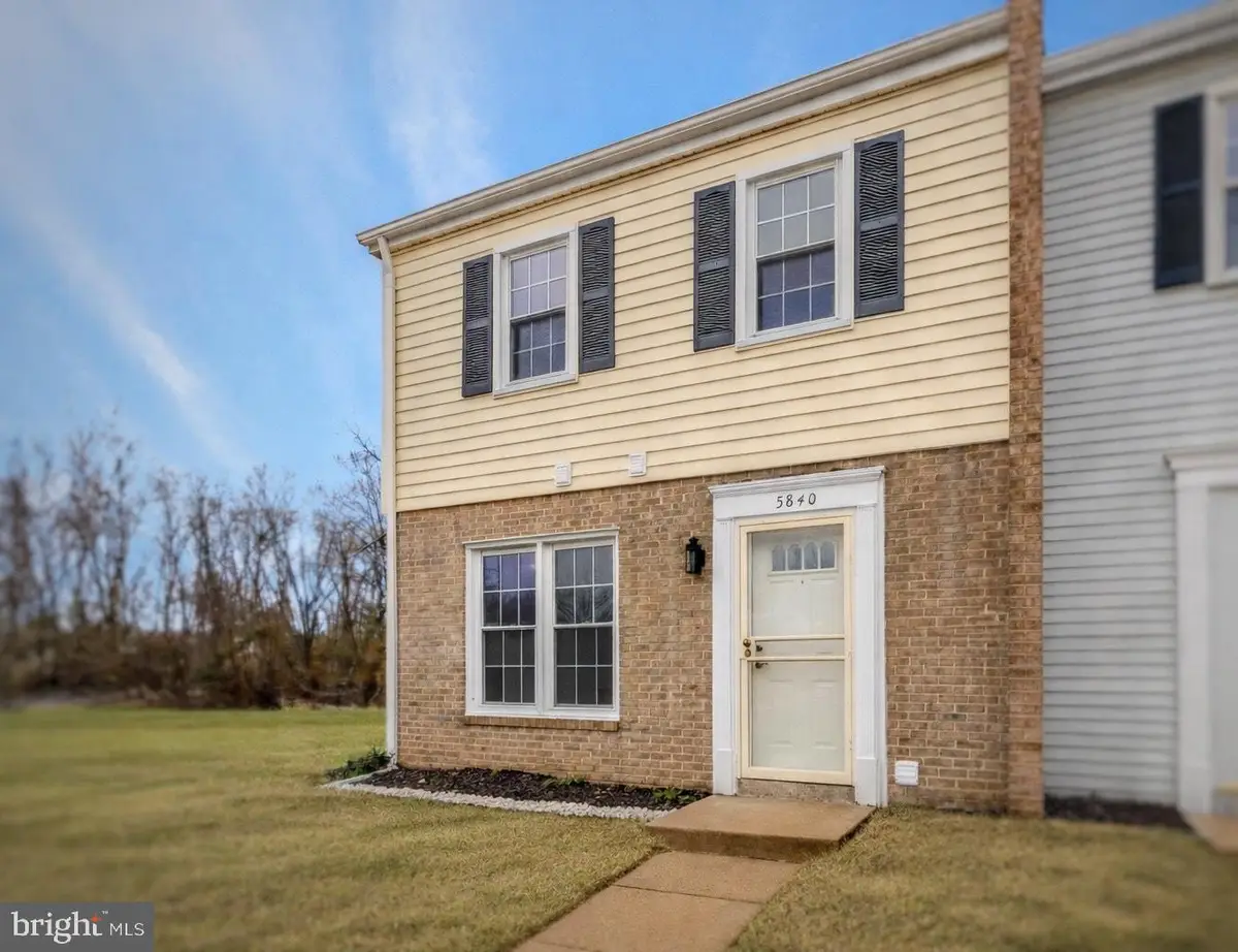 5840 Burke Manor Ct, Burke, VA 22015 - #1
