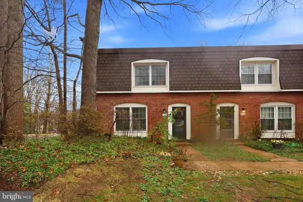 8222 Carrleigh Pkwy #12, SPRINGFIELD, VA 22152