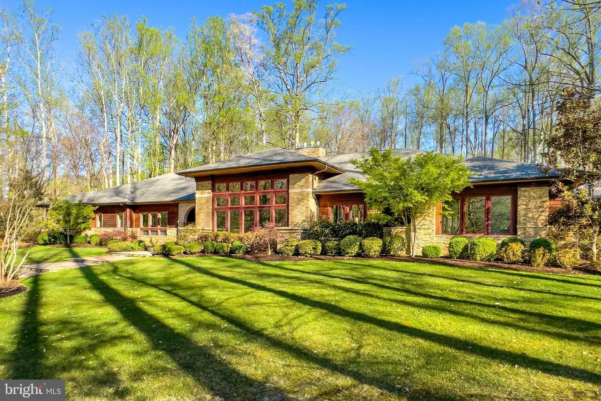 11568 Lilting Ln, Fairfax Station, VA 22039 - #1