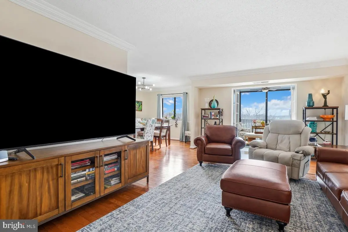 5904 Mount Eagle Dr #516, Alexandria, VA 22303 - #1