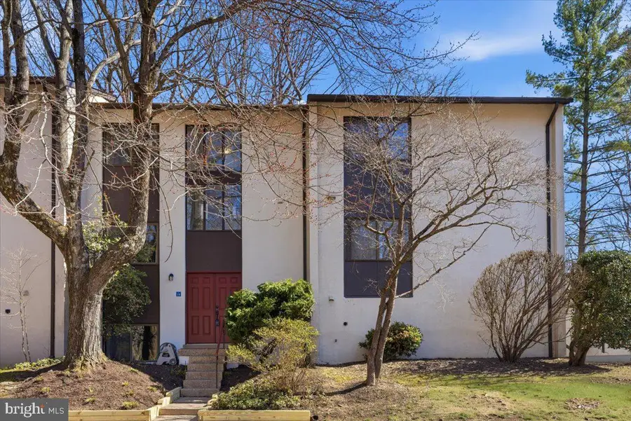 11919 Barrel Cooper Ct, Reston, VA 20191 - #2