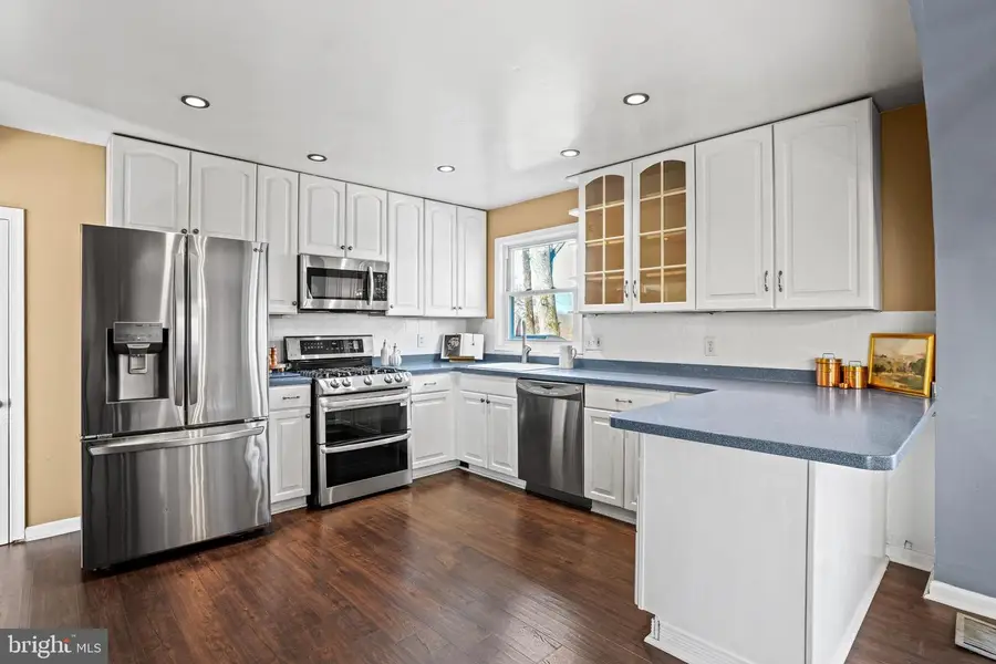 6708 Portree Ct, Springfield, VA 22152 - #3