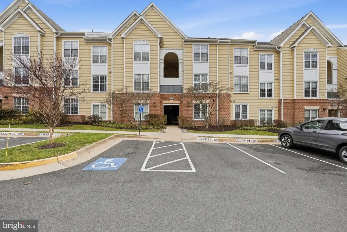 12903 Alton Sq #202, Herndon, VA 20170 - #1