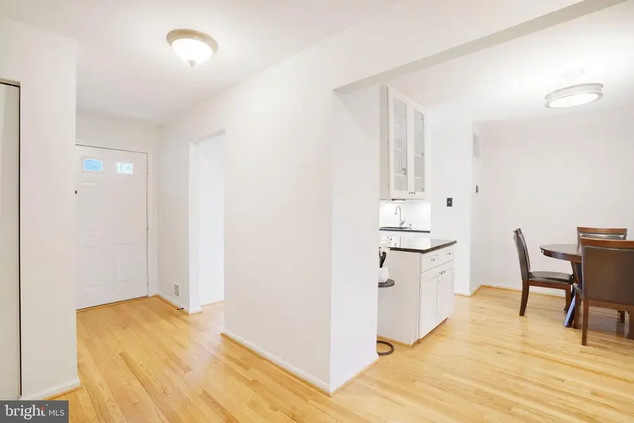 7312 Spring View Ct, Springfield, VA 22153 - #2