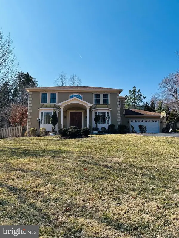 6413 Divine St, MCLEAN, VA 22101