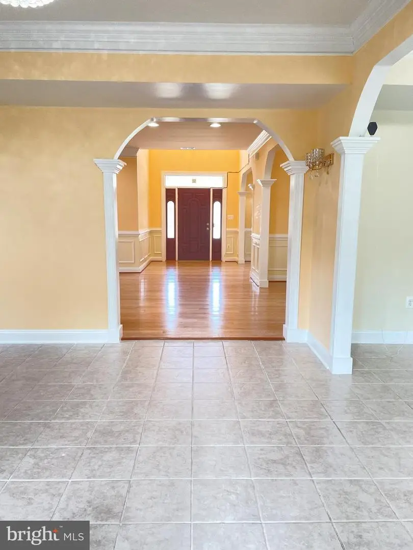 7212 Highland St, Springfield, VA 22150 - #3