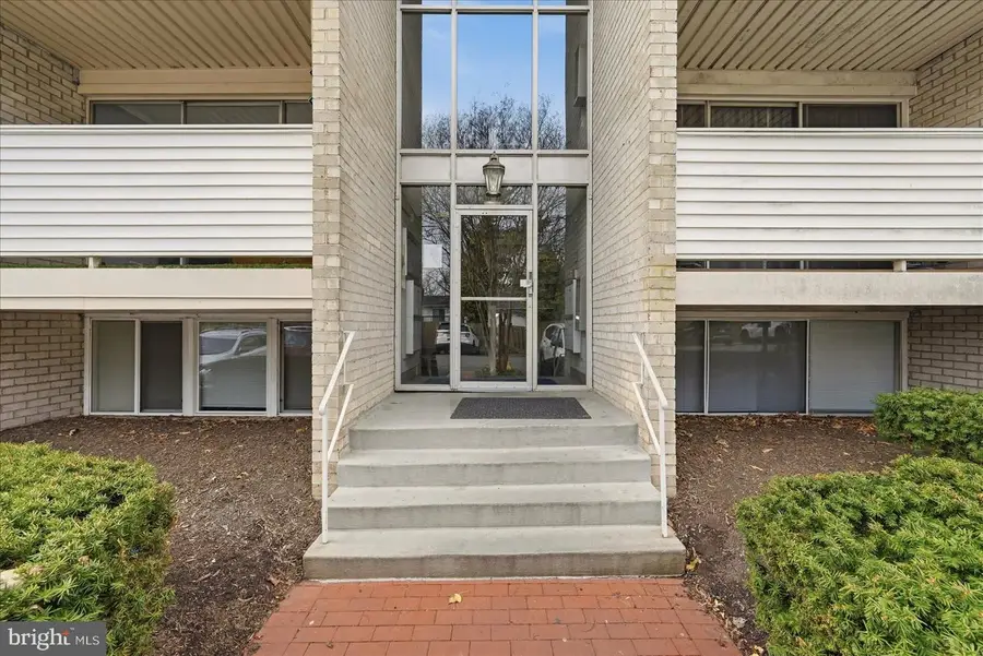 5608 Bloomfield Dr #101, Alexandria, VA 22312 - #2