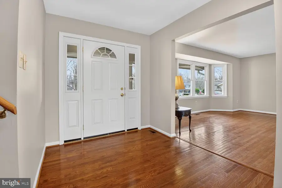 7140 Hamor Ln, Springfield, VA 22153 - #2