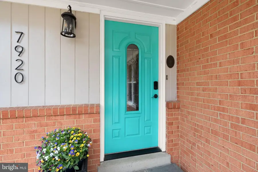 7920 W Boulevard Dr, Alexandria, VA 22308 - #3