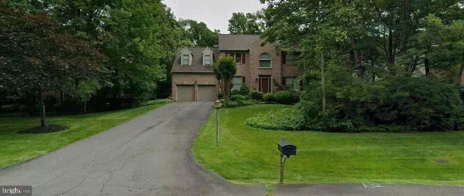 5925 Pocol Dr, Clifton, VA 20124 - #1