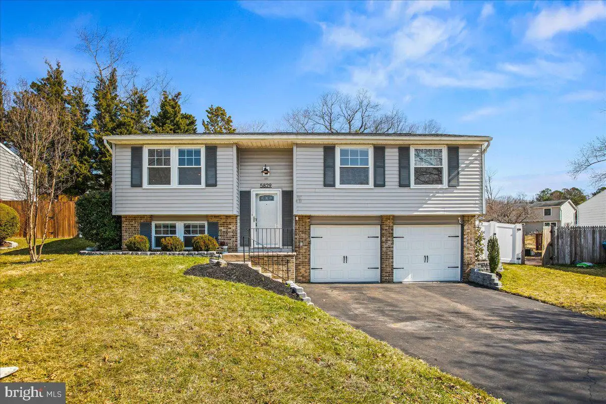 5829 Parakeet Dr, Burke, VA 22015 - #1