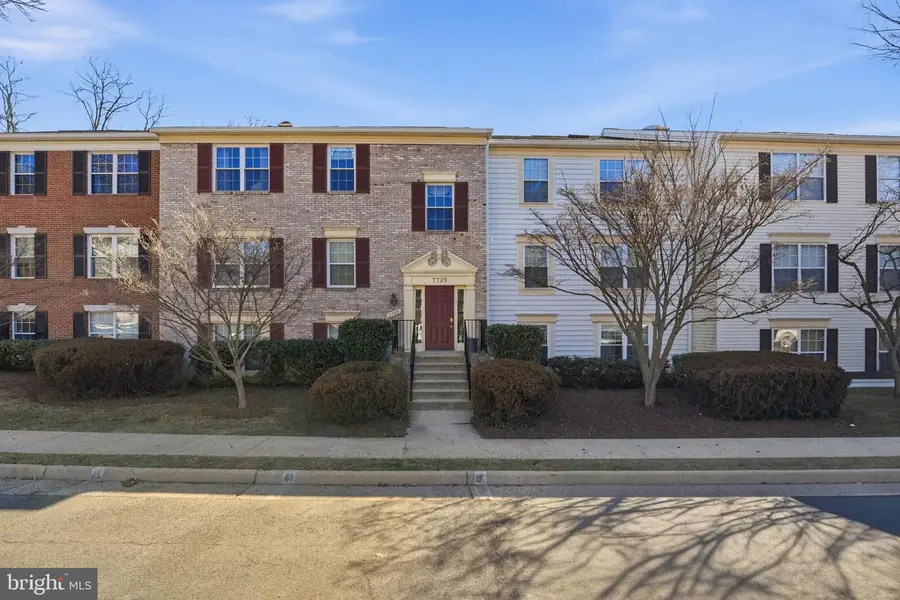 7725 Inversham Dr #144, Falls Church, VA 22042 - #2