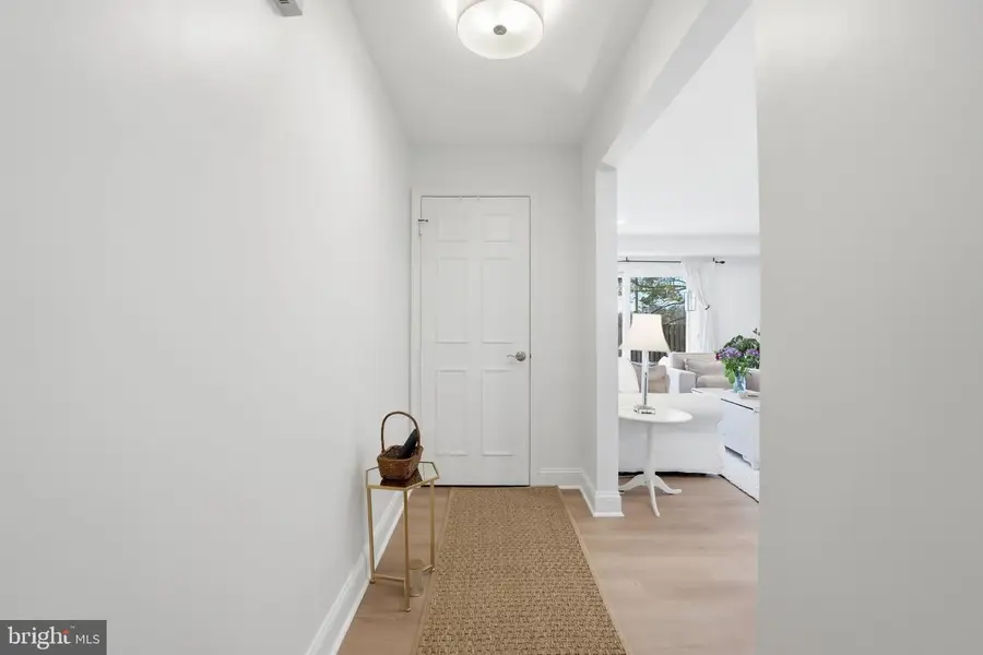 7725 Inversham Dr #144, Falls Church, VA 22042 - #3