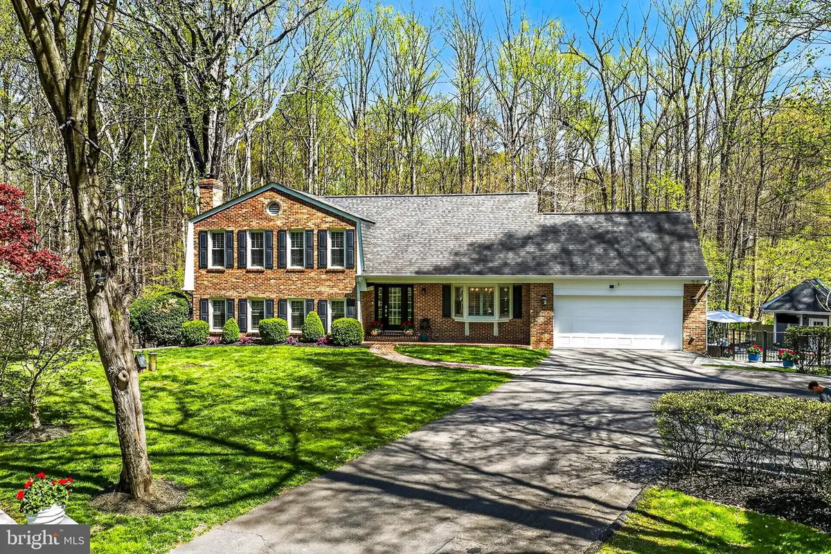 6221 Ballsford Dr, Fairfax Station, VA 22039 - #1