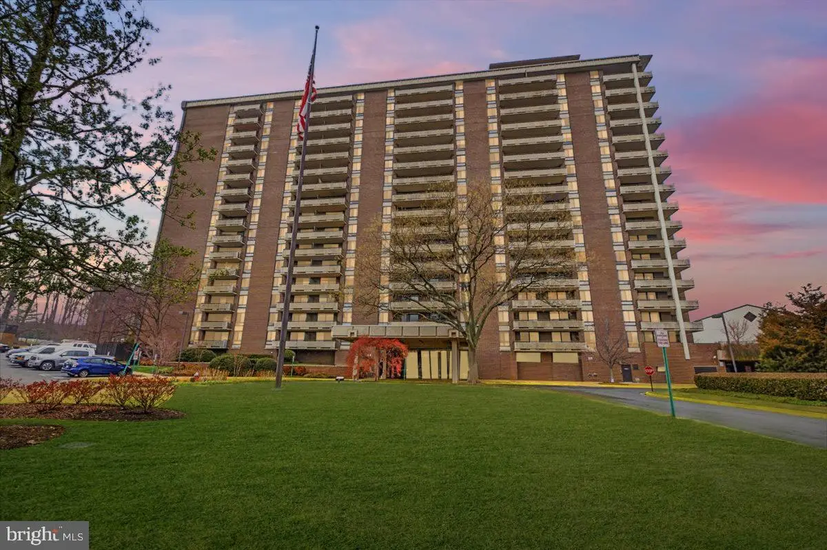 1800 Old Meadow Rd #1204, McLean, VA 22102 - #1