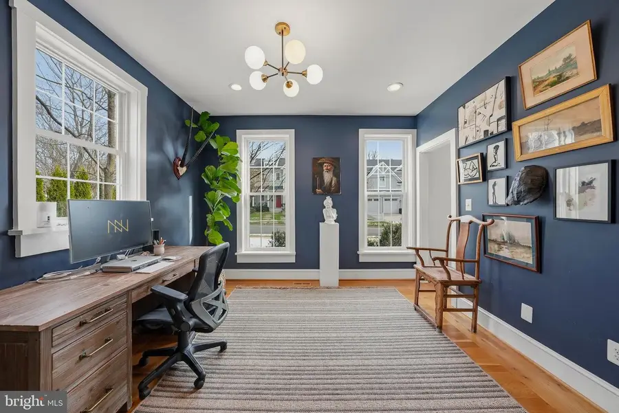 370 Holmes Dr Nw, Vienna, VA 22180 - #3