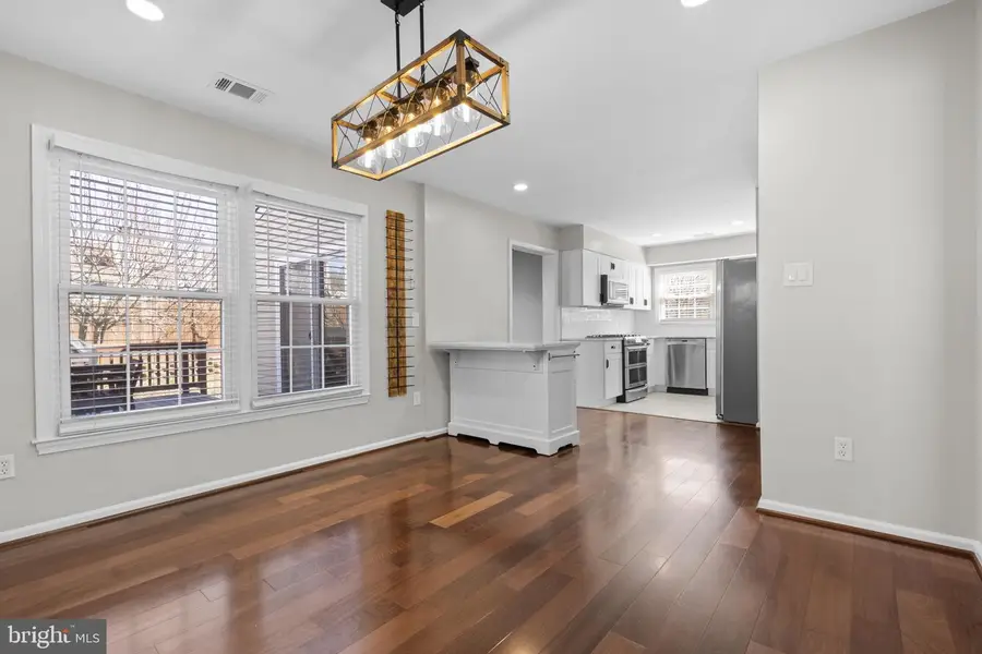 14420 Awbrey Patent Dr, Centreville, VA 20120 - #3