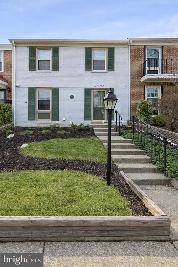 8036 Saint Annes Ct, Alexandria, VA 22309 - #1