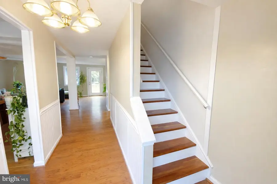 8036 Saint Annes Ct, Alexandria, VA 22309 - #3