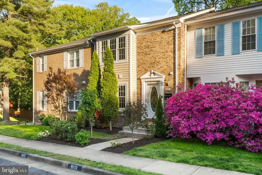 9117 Galbreth Ct, Springfield, VA 22153 - #2