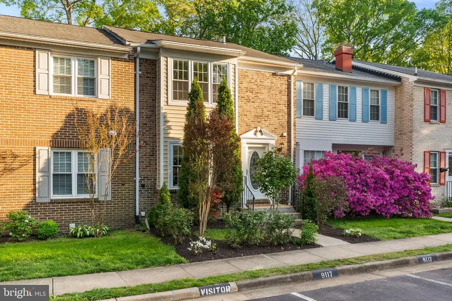 9117 Galbreth Ct, Springfield, VA 22153 - #3