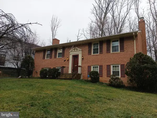 4357 Starr Jordan Dr, ANNANDALE, VA 22003